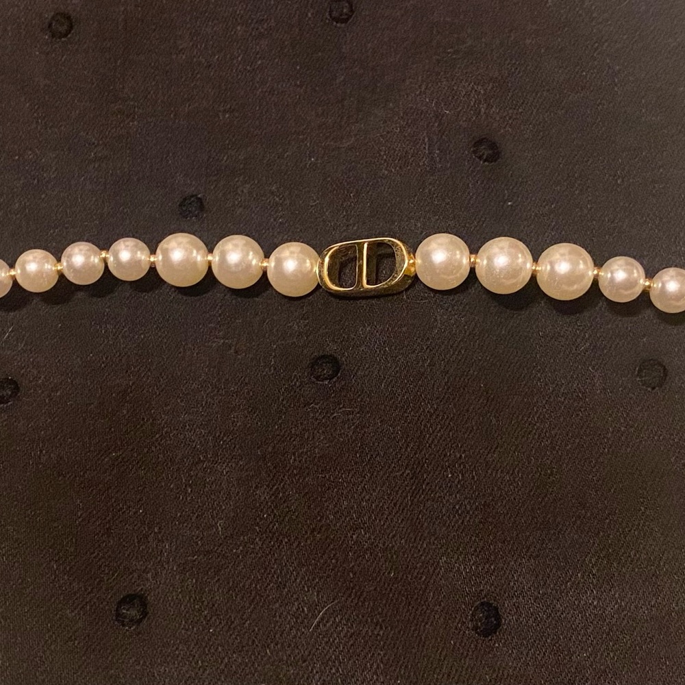 DIOR Pearl Choker